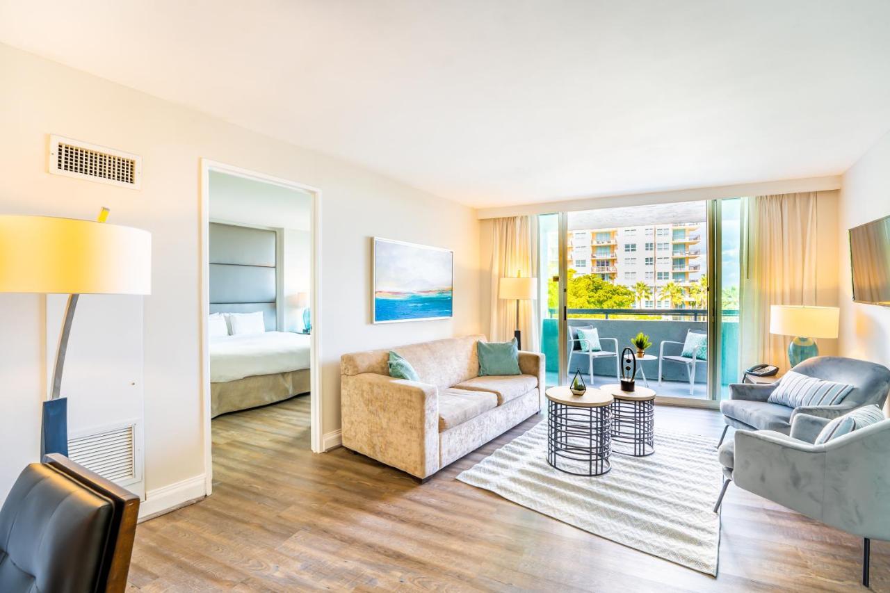 فورت لودرديل Waterview Condo- Spacious 2 Bedroom - Central - Steps To Beach المظهر الخارجي الصورة